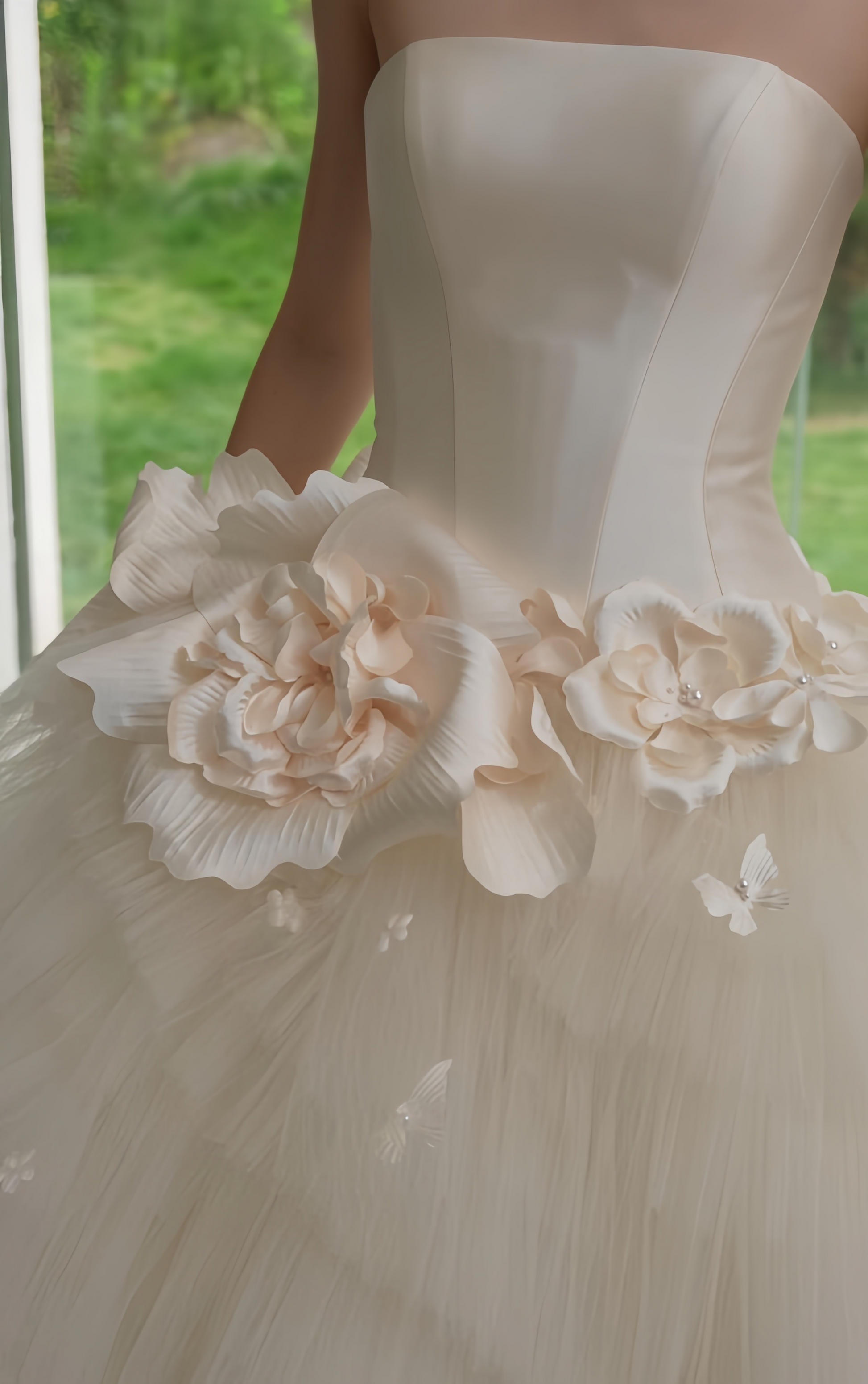3D Floral Tulle Ball Gown Wedding Dress 