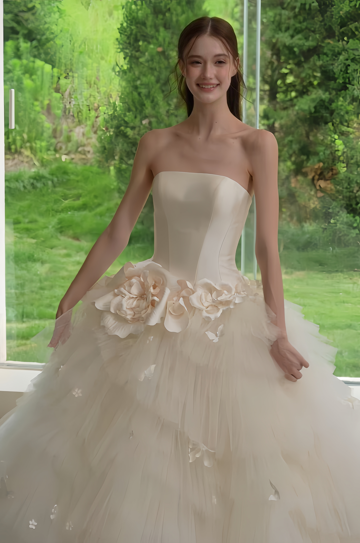 Details of 3D Floral Tulle Ball Gown Wedding Dress with Long Train