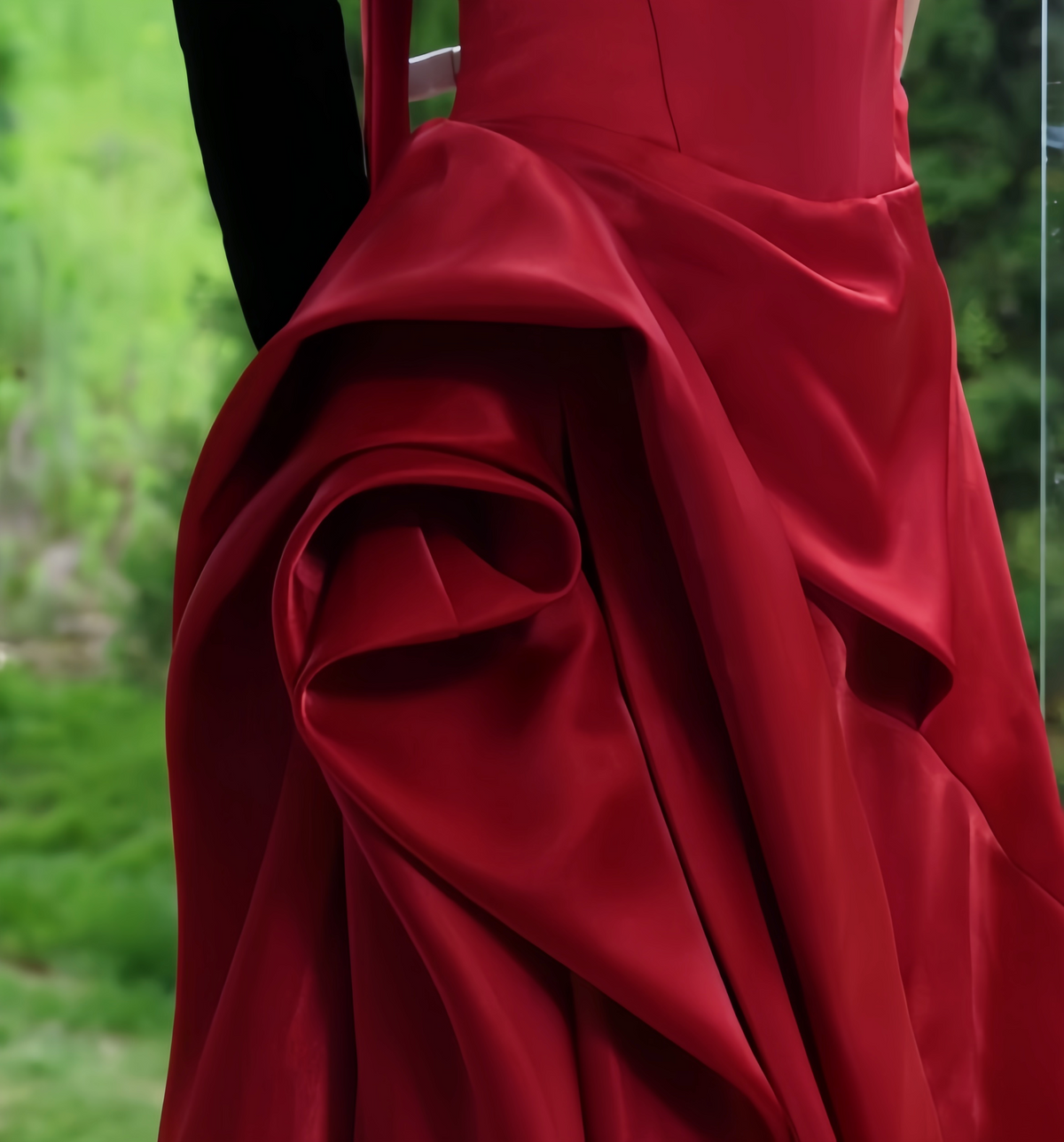 Dress Details of Burgundy Evening Gown