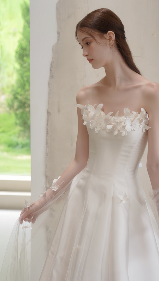 Romantic ivory A-line wedding dress